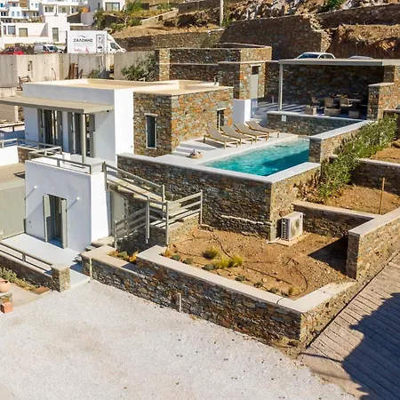 Phos Tinos Agios Romanos