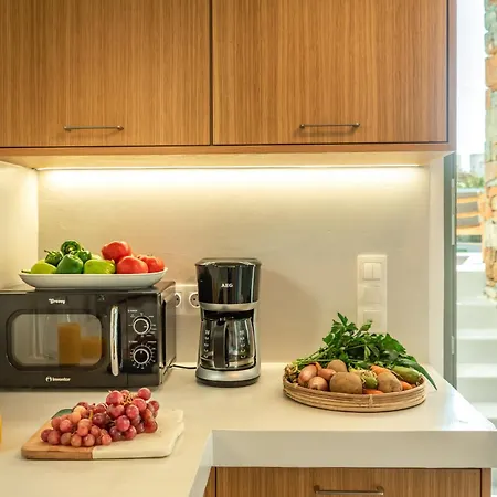 Phos Tinos Agios Romanos