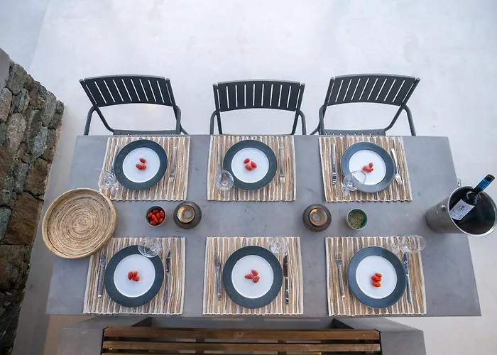 Phos Tinos Agios Romanos