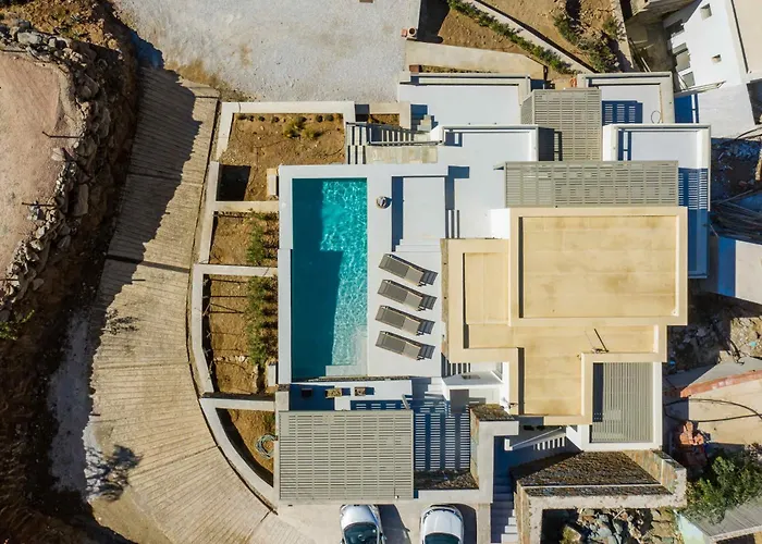 Phos Tinos فيلة *