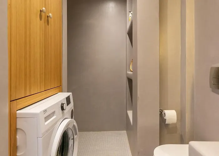 Phos Tinos Agios Romanos