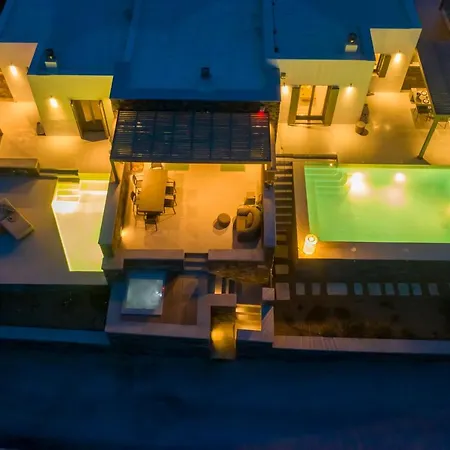 Phos Tinos Villa *