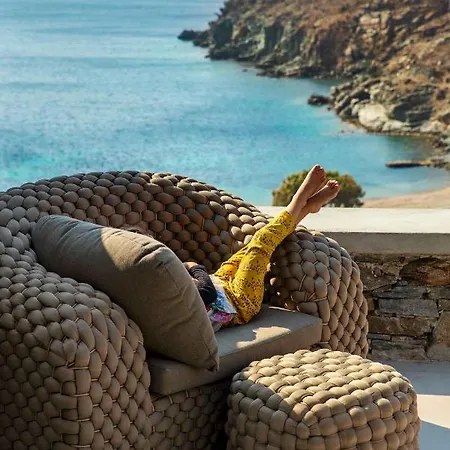 Phos Tinos Agios Romanos