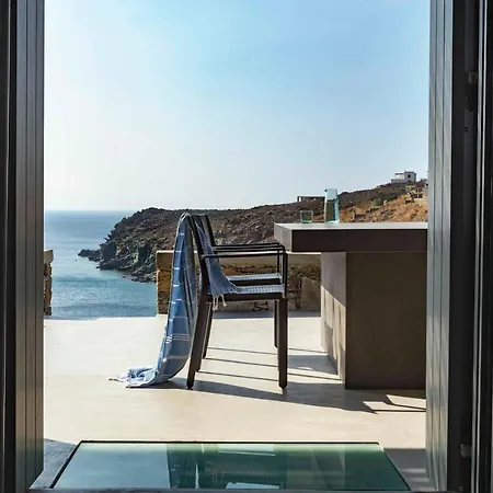 Phos Tinos Villa *