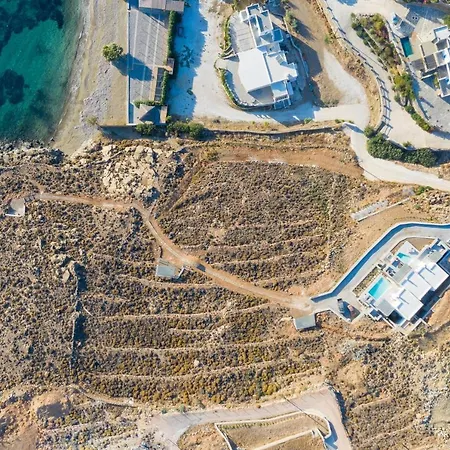 Phos Tinos Villa *
