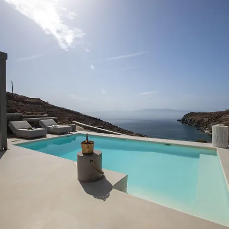 Phos Tinos Villa Agios Romanos