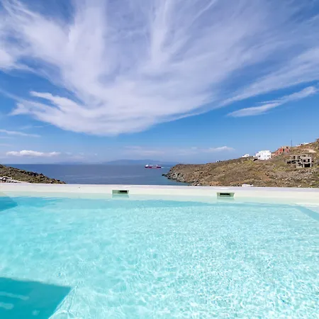 Phos Tinos Agios Romanos
