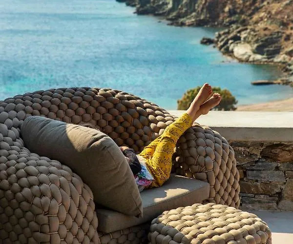 Phos Tinos Agios Romanos